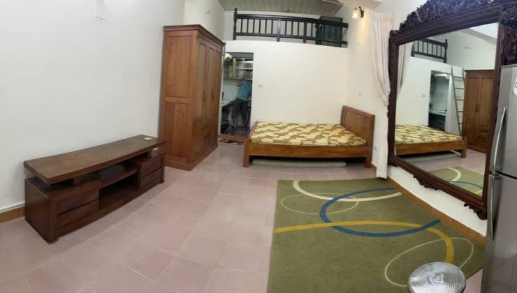 Cho thuê nhà  Ở SINH VIÊN  căn hộ TT tầng 1 khu Tập thể Bách Khoa, DT 55m2 -1 tầng Giá 7 triệu
